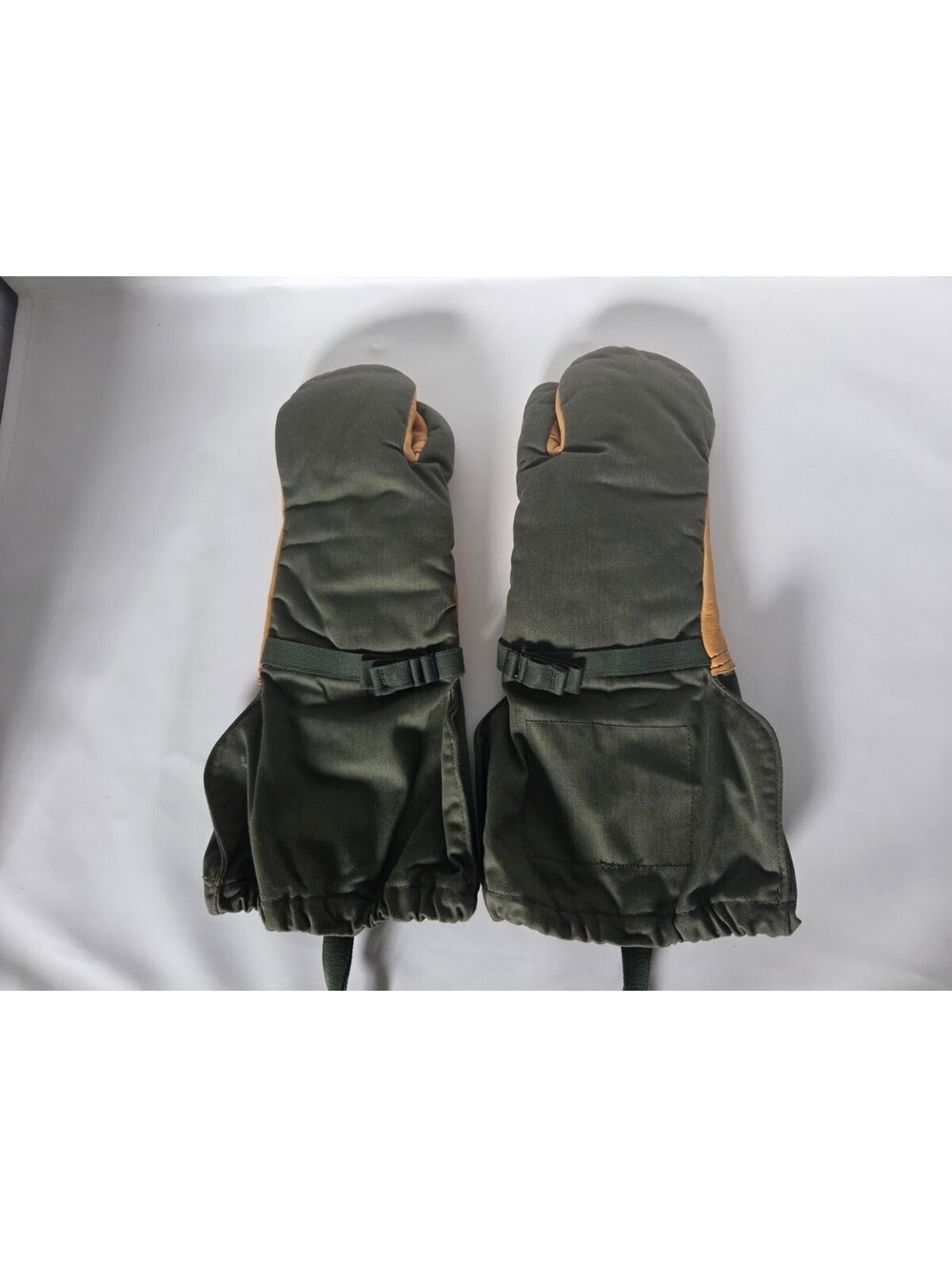 Vintage 1965 US Military Cold Weather Trigger Finger Mittens With Wool Inserts